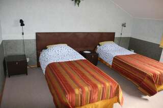 Проживание в семье Rähni Maja Пылва Двухместный номер с 2 отдельными кроватями и общей ванной комнатой-7